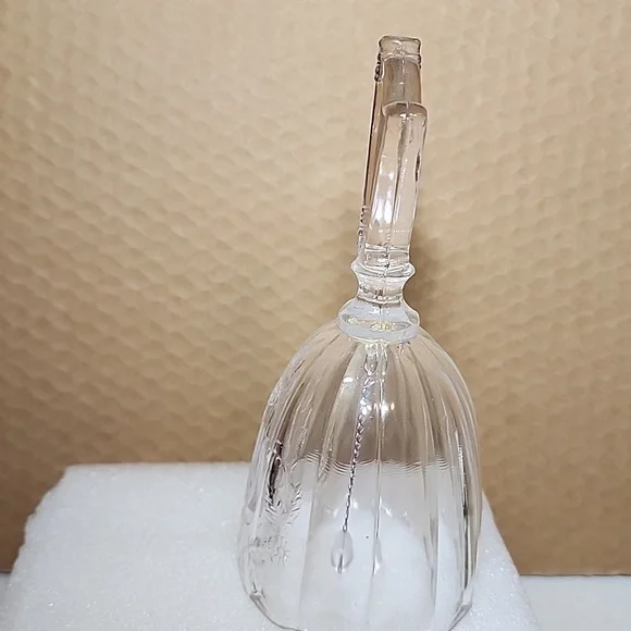 Bell with Lyre Harp Handle. ArtMart Vintage original sticker 24% Lead Crystal - Picture 8 of 12